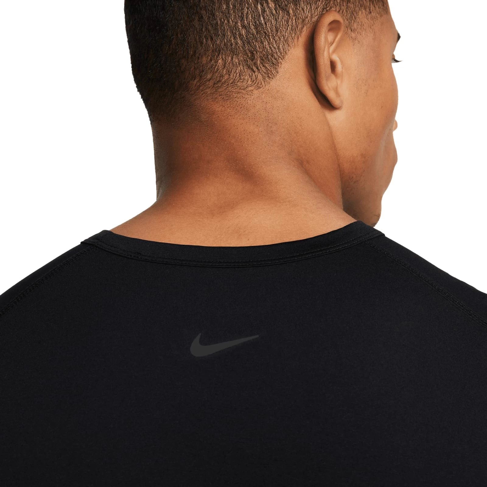 Nike Men's Dri-FIT UV Hyverse Fitness T-Shirt - Image 2