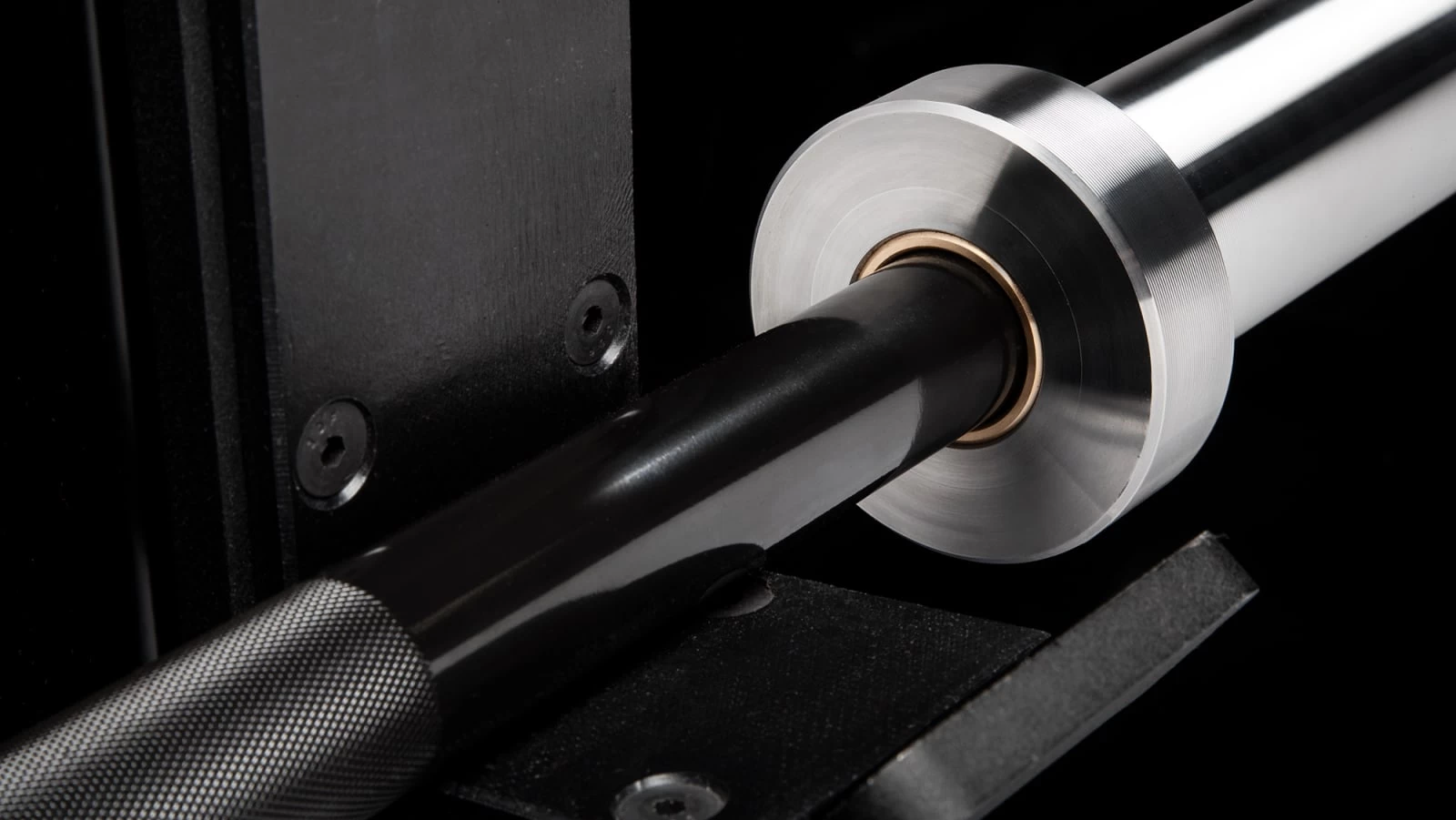 Rogue Rackable Curl Bar - Image 3