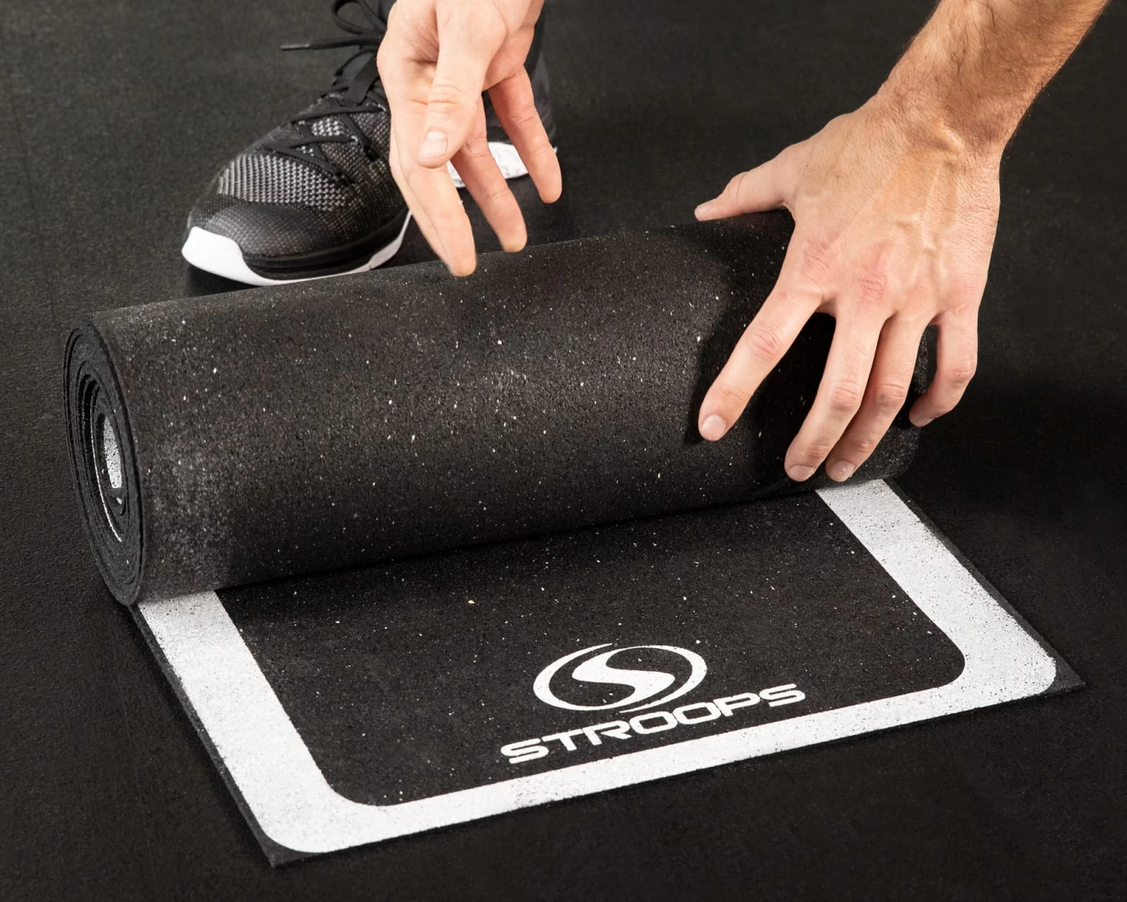 Stroops Roll Out Ladder - Image 3